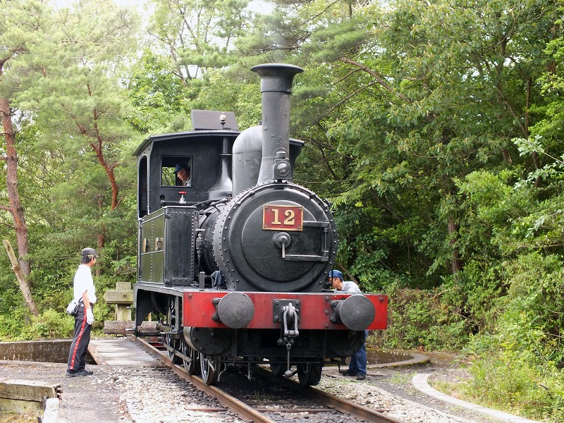 302