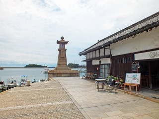 124