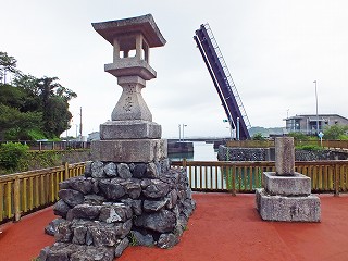 26