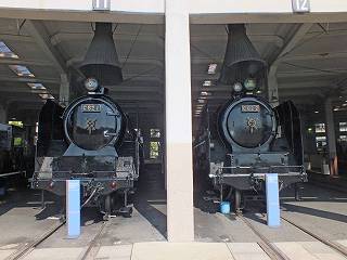 121